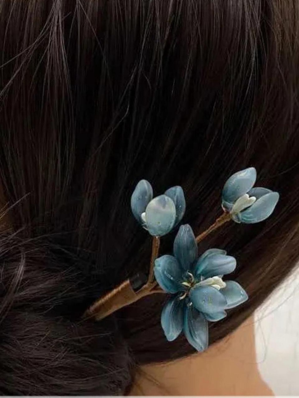 Blue Resin Floral Hair Pin - Elegant Women’s Hair Accessory